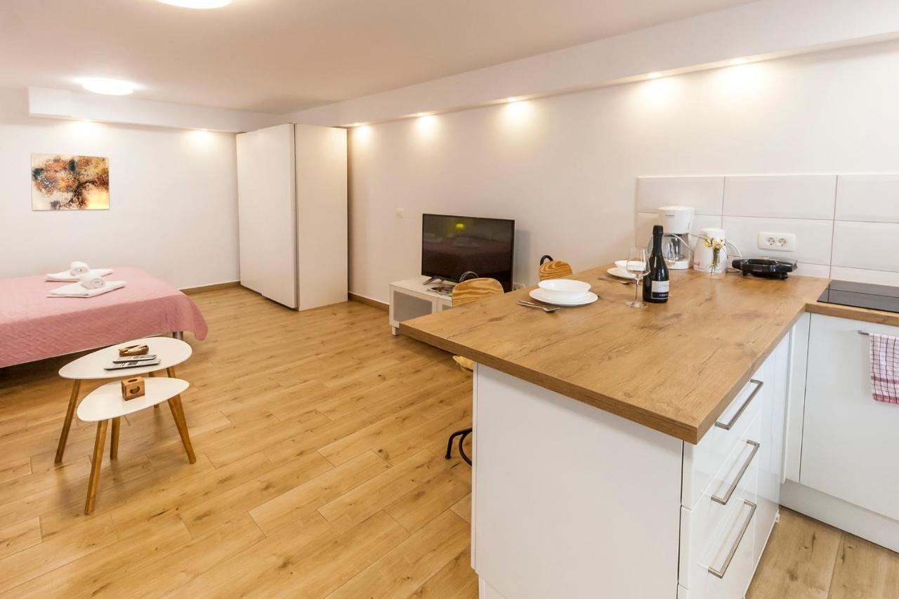 Studio & Apartment 'The Roots Apartments' Near Pula, Istria, Croatia Екстер'єр фото