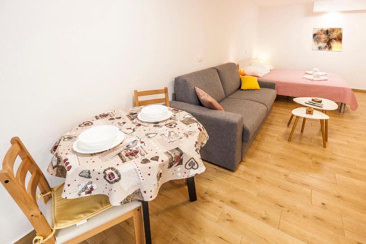 Studio & Apartment 'The Roots Apartments' Near Pula, Istria, Croatia Екстер'єр фото